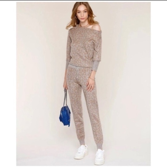 𝅺heartloom Iris Jogger Leopard Print Lounge Pants - Picture 3 of 7